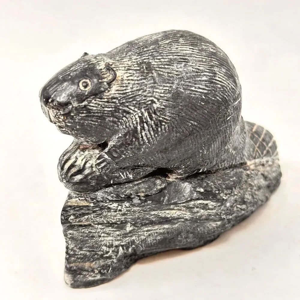 Vintage Wolf Original Beaver Figurine Canada Soapstone Style Art Sculpture
